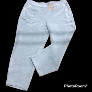 NWT Shearling Crops Fuzzy Soft Capri Pants in Salt Grey